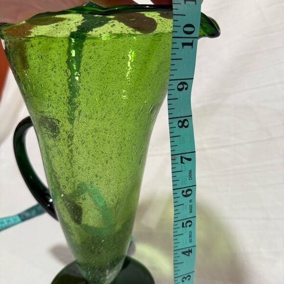 Elegant Carolinian Green Glass Pitcher - Picture 6 of 6